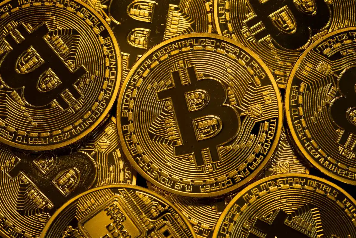 Advanced Bitcoin mining setup showcasing efficient ASIC chips in action